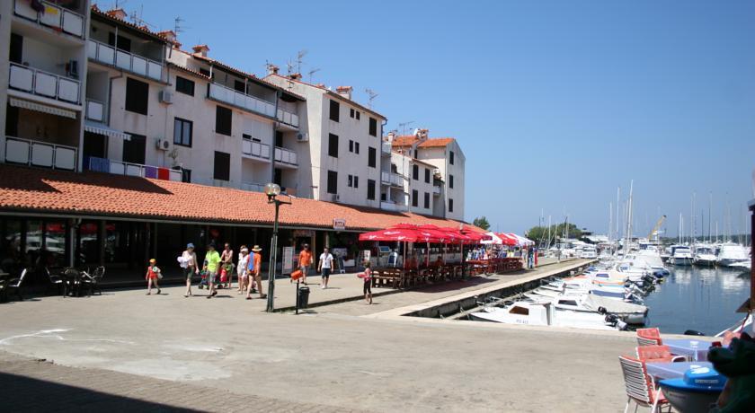 Apartment Zovko Porec Exterior photo